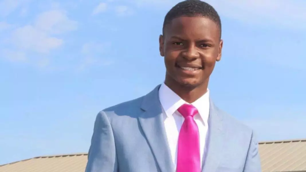 Cidade dos EUA elege o prefeito negro mais jovem do país; Jaylen Smith tem apenas 18 anos