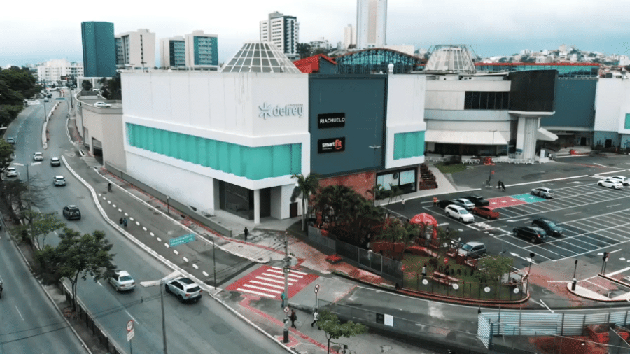 Policial defende filha de racismo em loja no Shopping Del Rey, saca arma e provoca pânico em MG