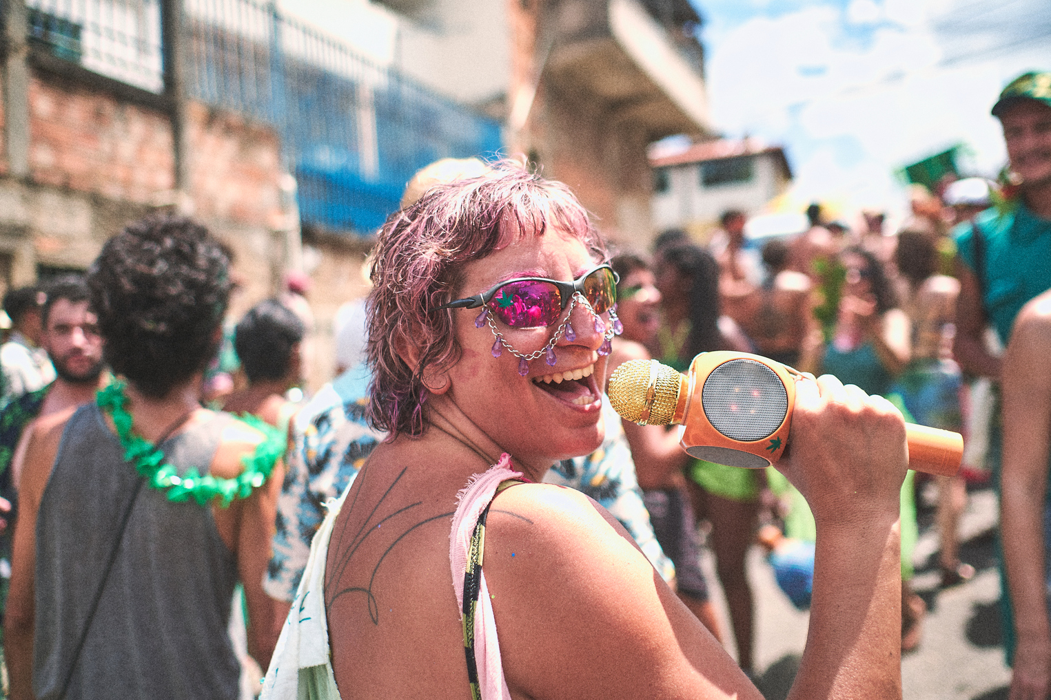 LANÇAMENTO:  SIRICOTICO, publicação poética, cartográfica e fotográfica sobre o carnaval de BH