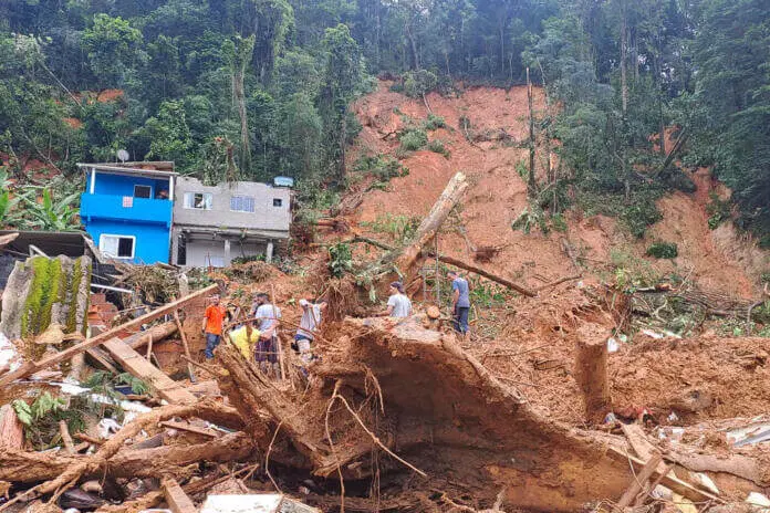 A culpa não é da chuva: é do racismo ambiental