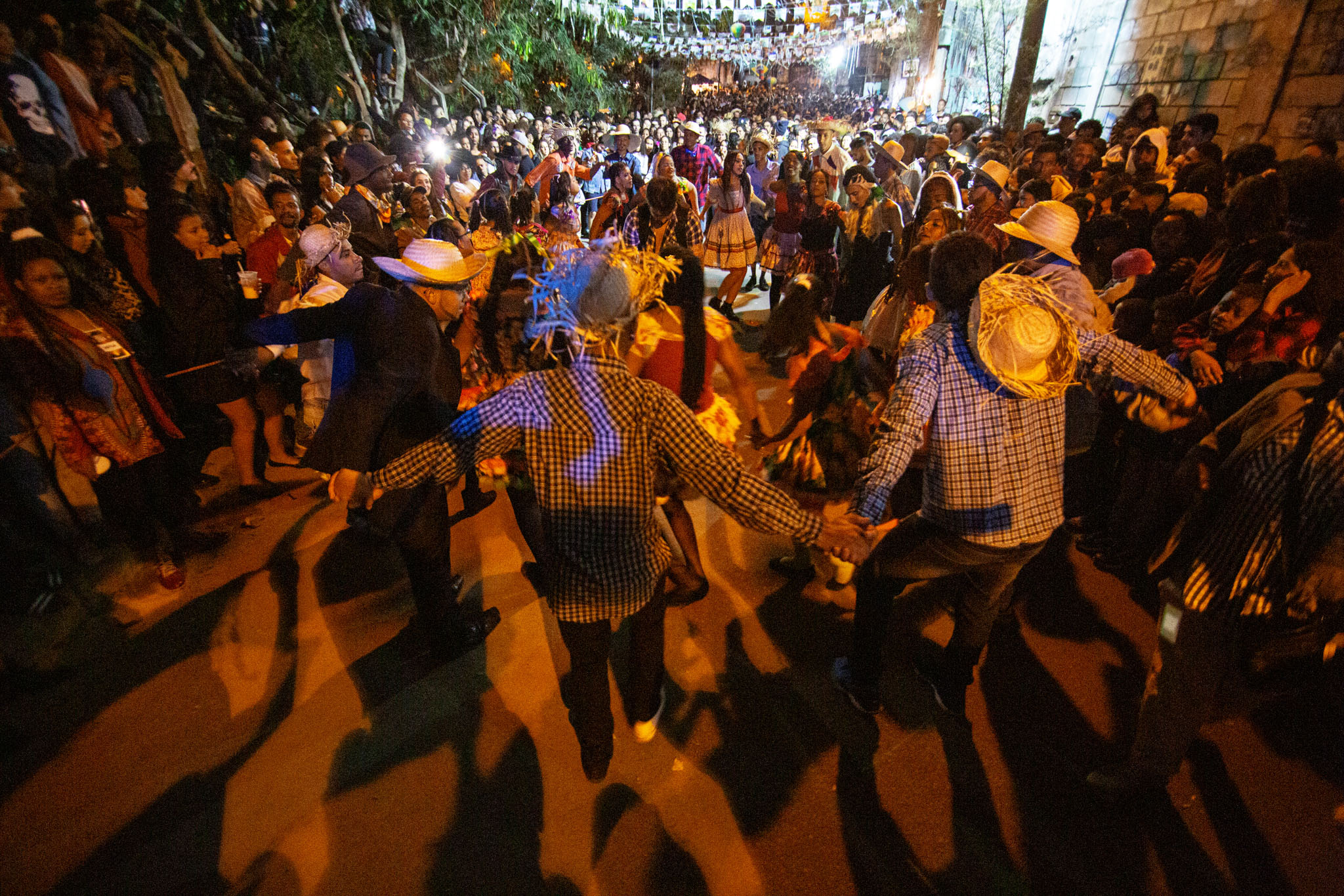 ARRAIÁ DA SERRA 2023 PROMOVE FESTA DE RUA COM MUITA ANCESTRALIDADE, TRADIÇÃO E CULTURA POPULAR NA VILA MARÇOLA
