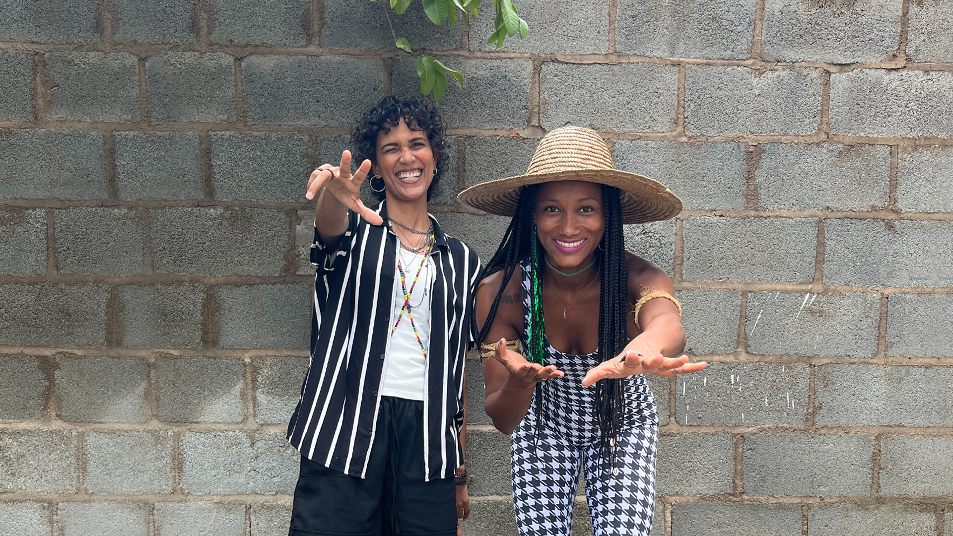 Elisa de Sena e Jeh Senhorini lançam, no pré-carnaval de 2024, o afrobeat “Acorda”