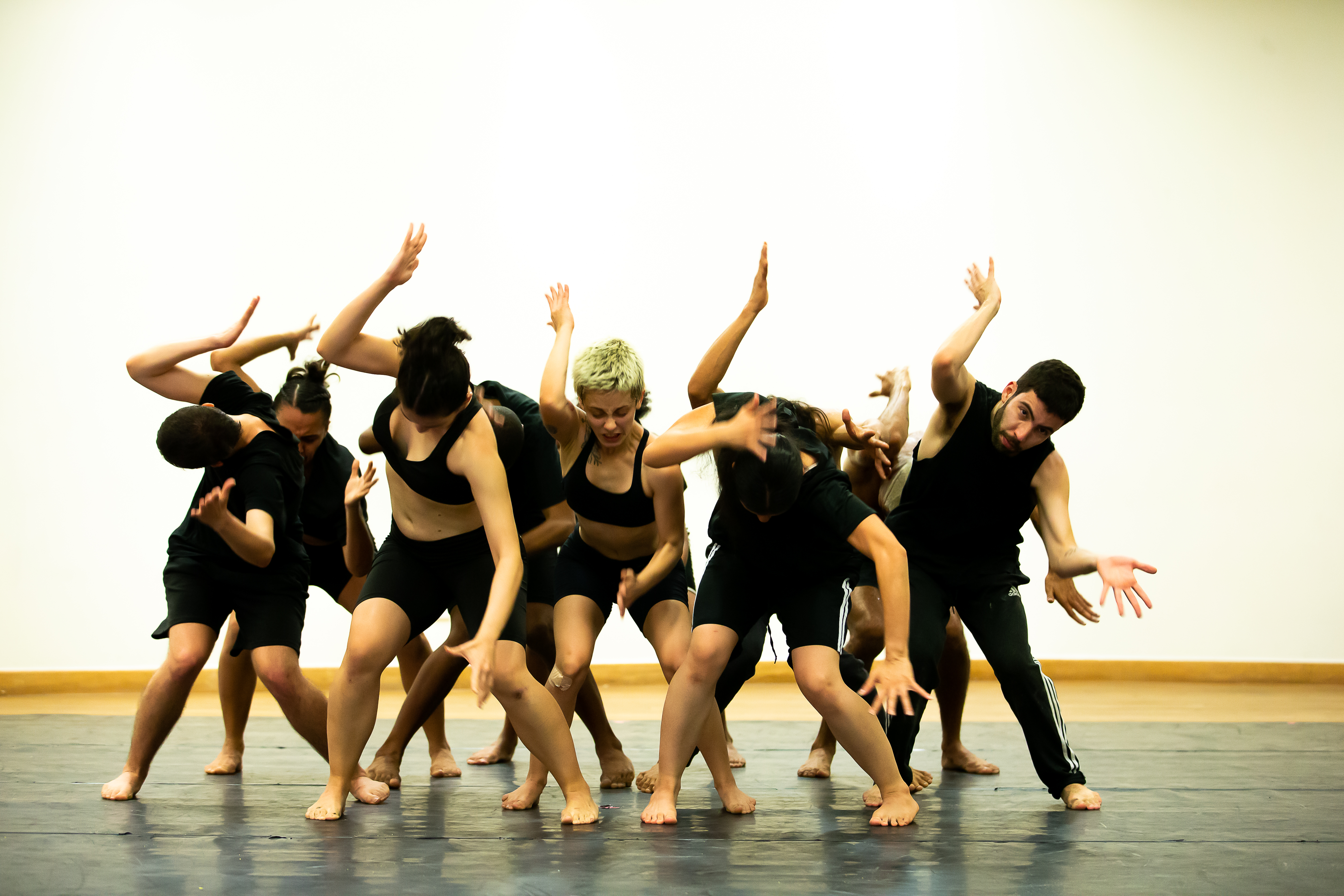 Ballet Jovem de Minas Gerais inicia comemorações dos 16 anos do projeto com estreia de “Loucuras de Carmina”, nos dias 11 e 12 de maio