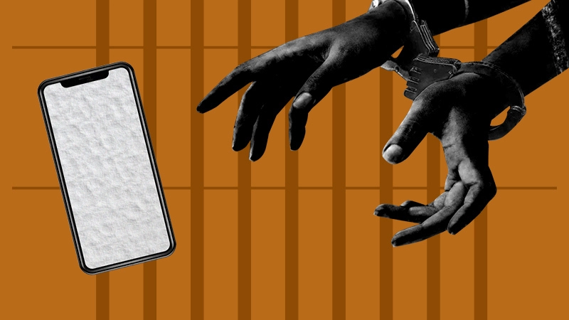 Desempregado e sem dinheiro para fiança, haitiano fica preso por 10 dias por usar celular furtado