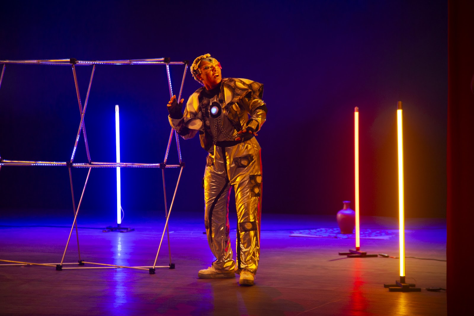ƎX-MAGINATION Em Festa: espetáculo afrofuturista estreia curta-temporada!